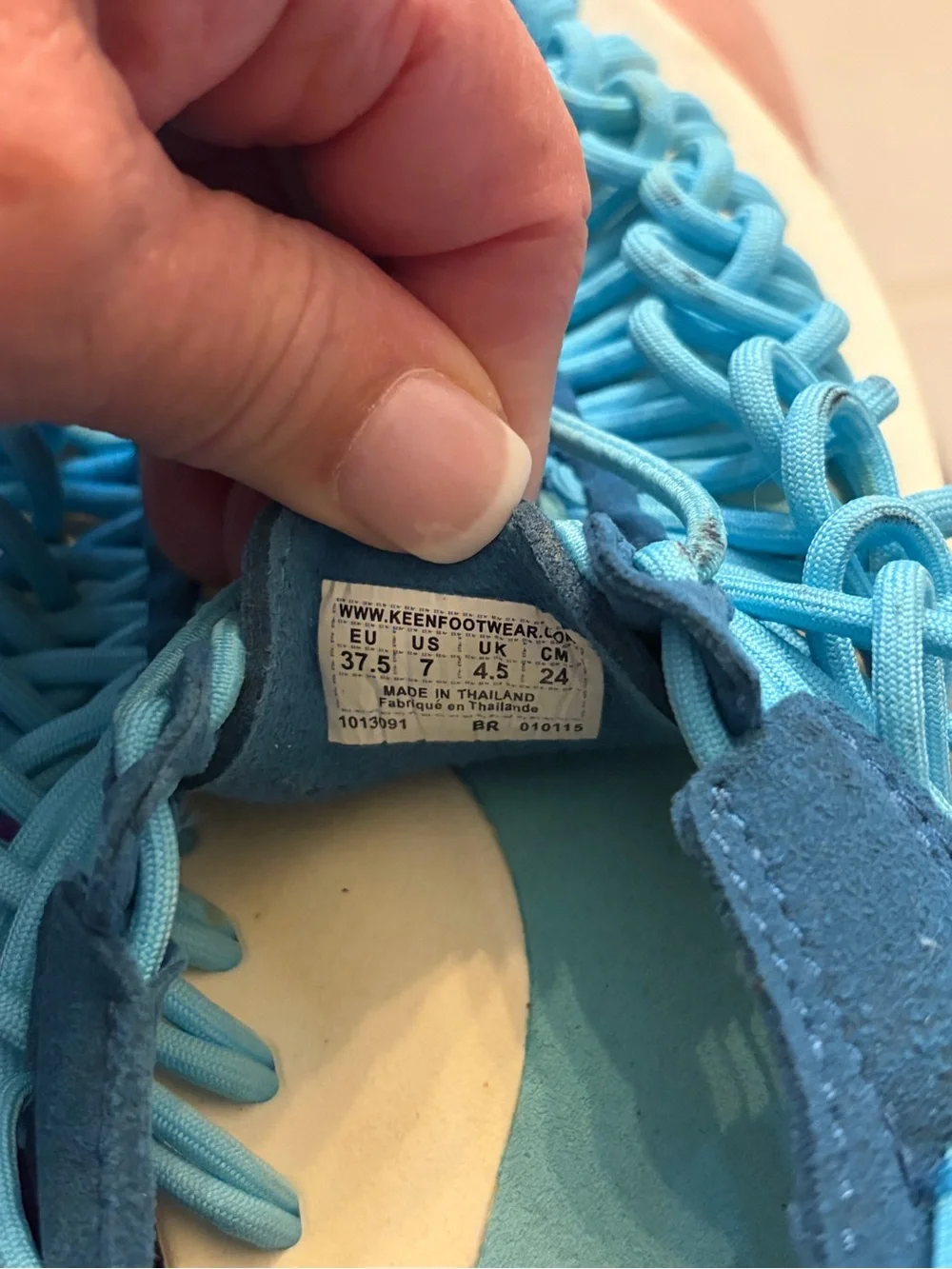 KEEN Uneek Turquoise Woven Bungee Cord Water Women's Sandals. Sz 7